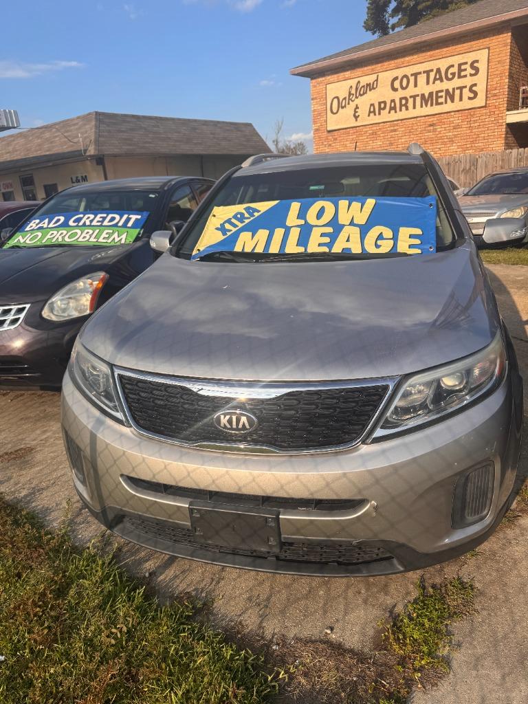 2015 Kia Sorento LX's photo